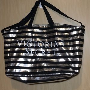 NEW VICTORIA SECRET BEACH BAG